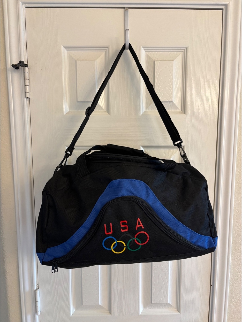 USA Olympic Rings Duffel Bag Black Blue Gym Travel Sports Shoulder Bag - Picture 1 of 12